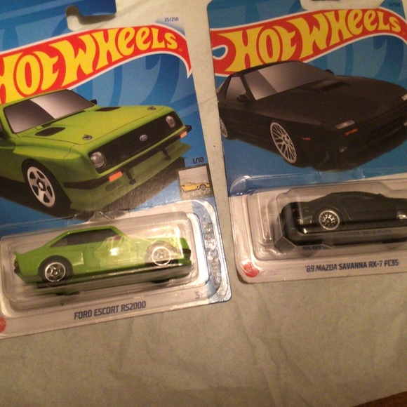 2/$20 HOT WHEELS Ford Escort - Picture 2 of 3